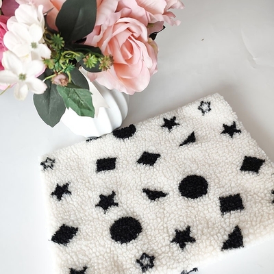 Vải lông cừu Sherpa màu đen và trắng Sợi Jacquard nhuộm cho gối lót sàn Backoack