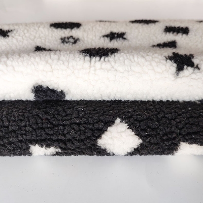 Vải lông cừu Sherpa màu đen và trắng Sợi Jacquard nhuộm cho gối lót sàn Backoack
