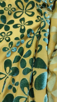 Hoa văn vải nhung Hàn Quốc 140gsm cho khăn quàng cổ nữ